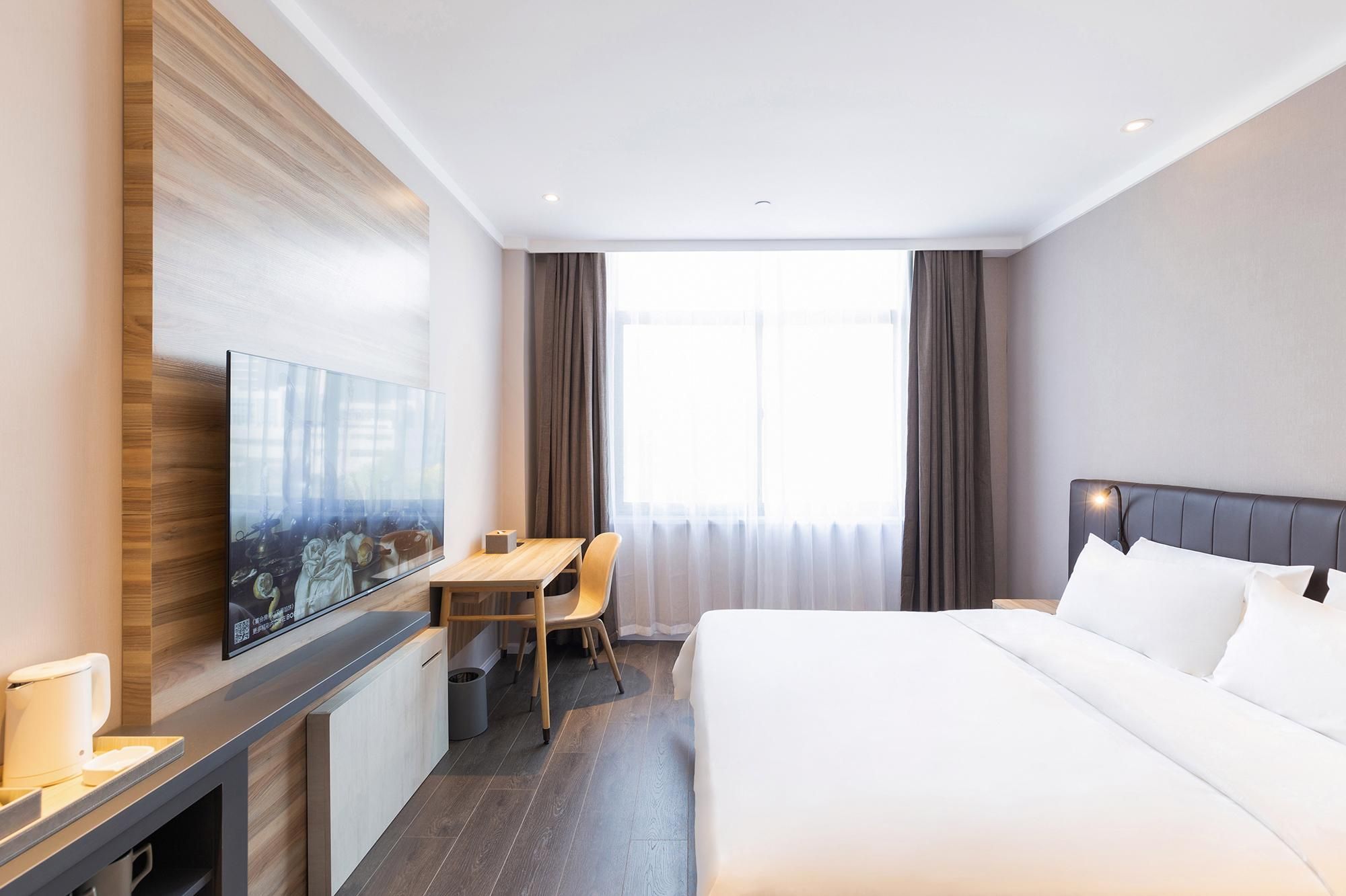 Huazhu - Superior BedRoom