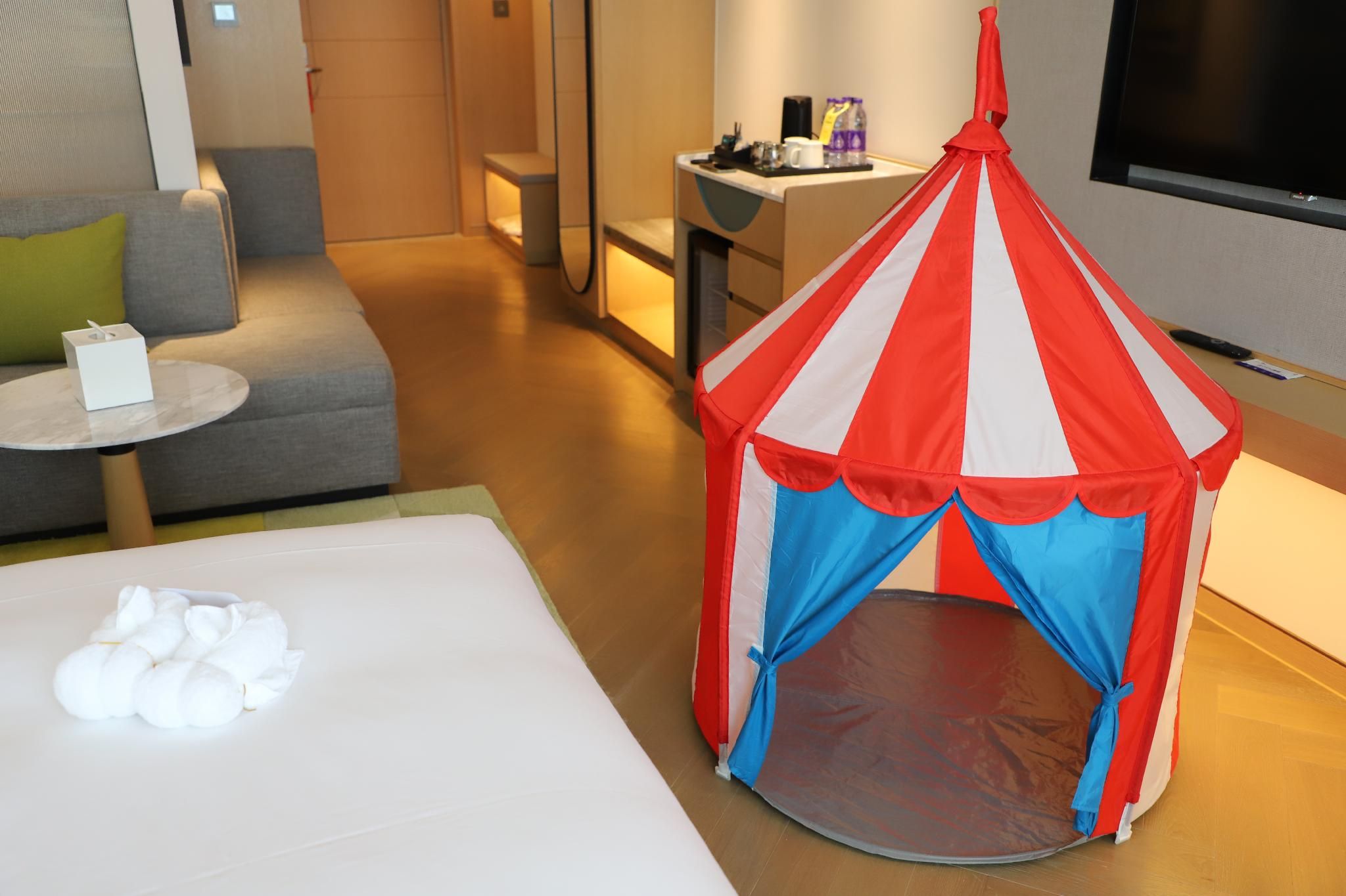 2 Twin Beds Kids Room