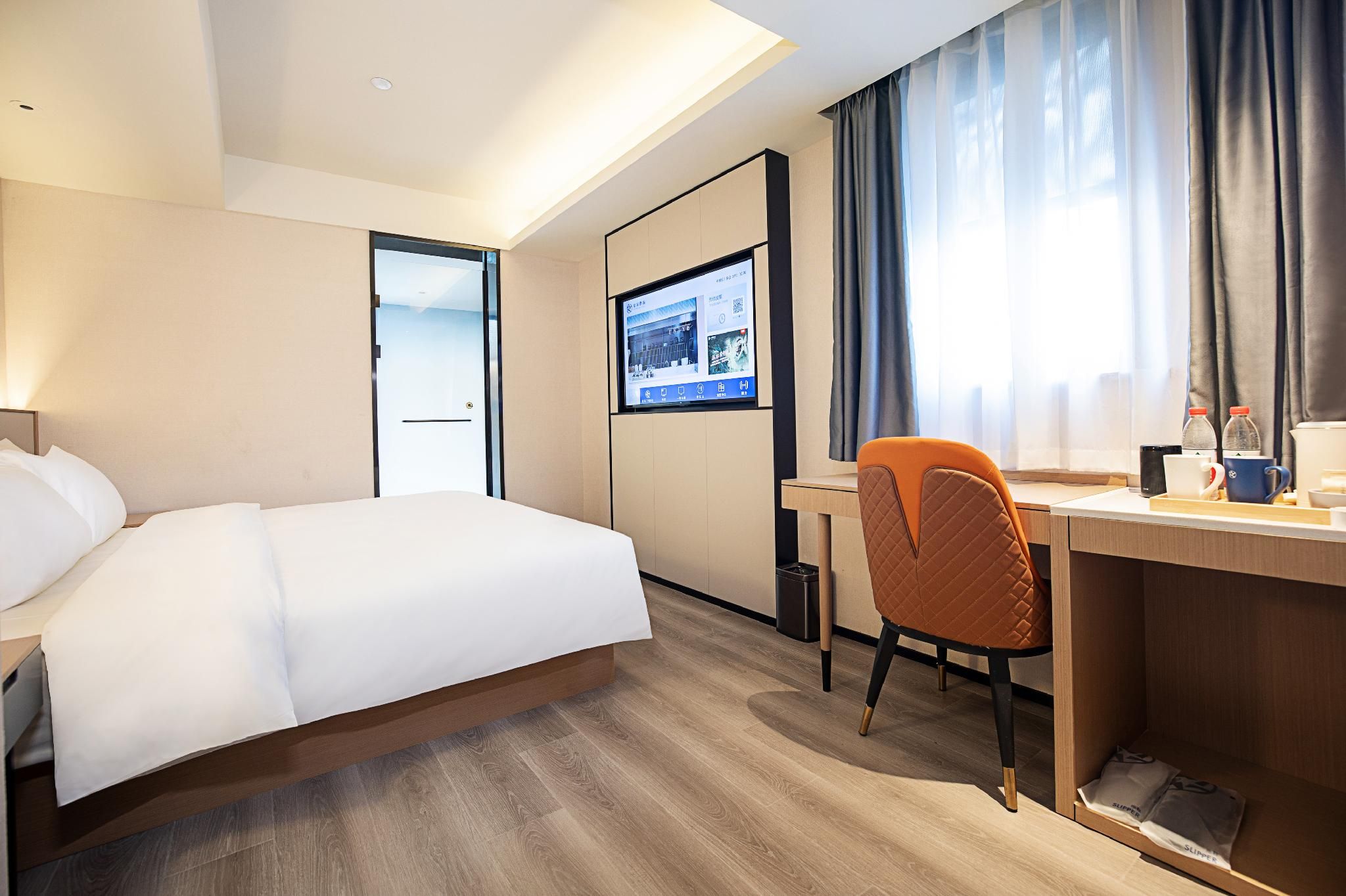 Huazhu - Superior BedRoom