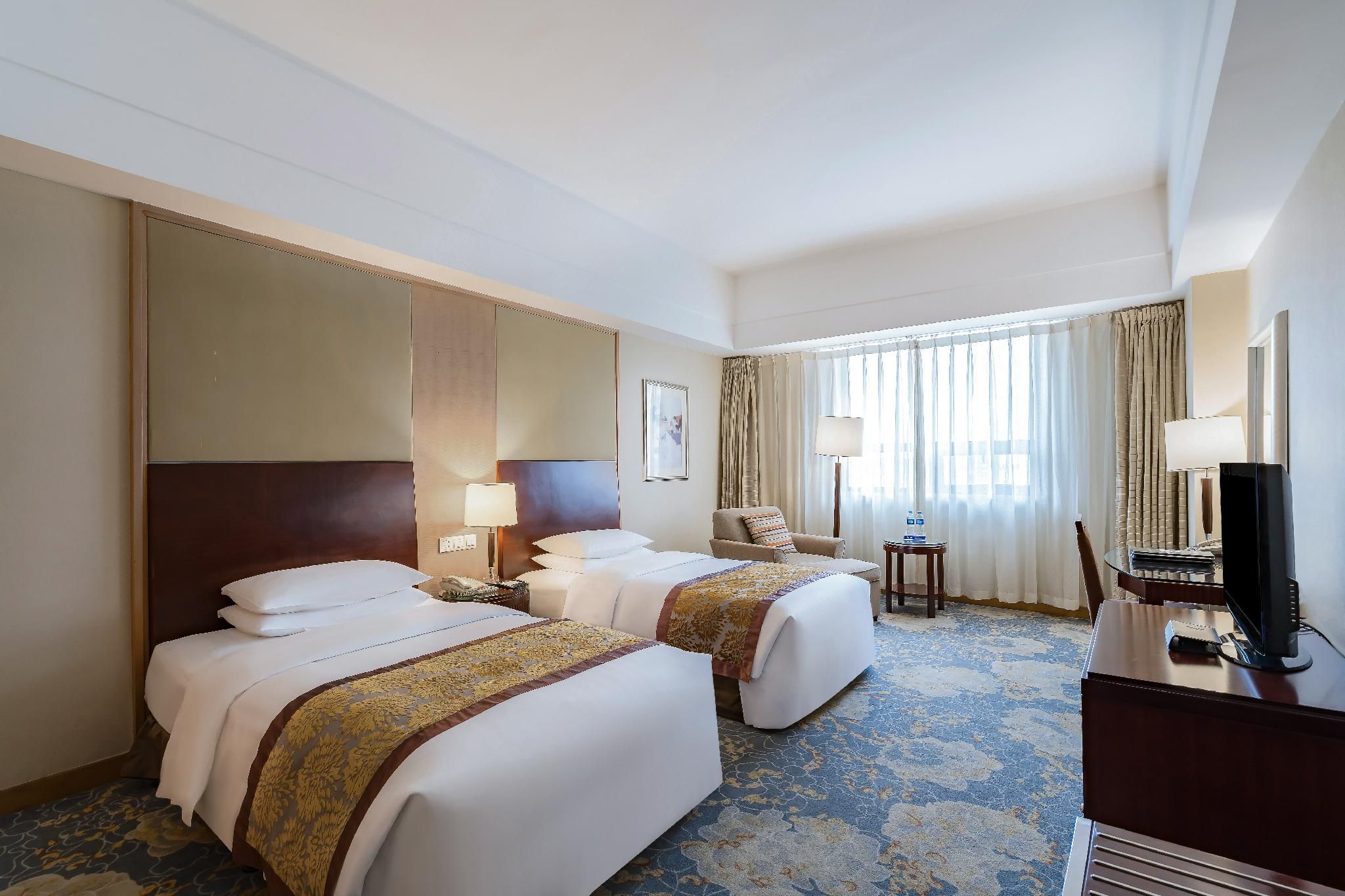 2 Bed Twin Superior Room