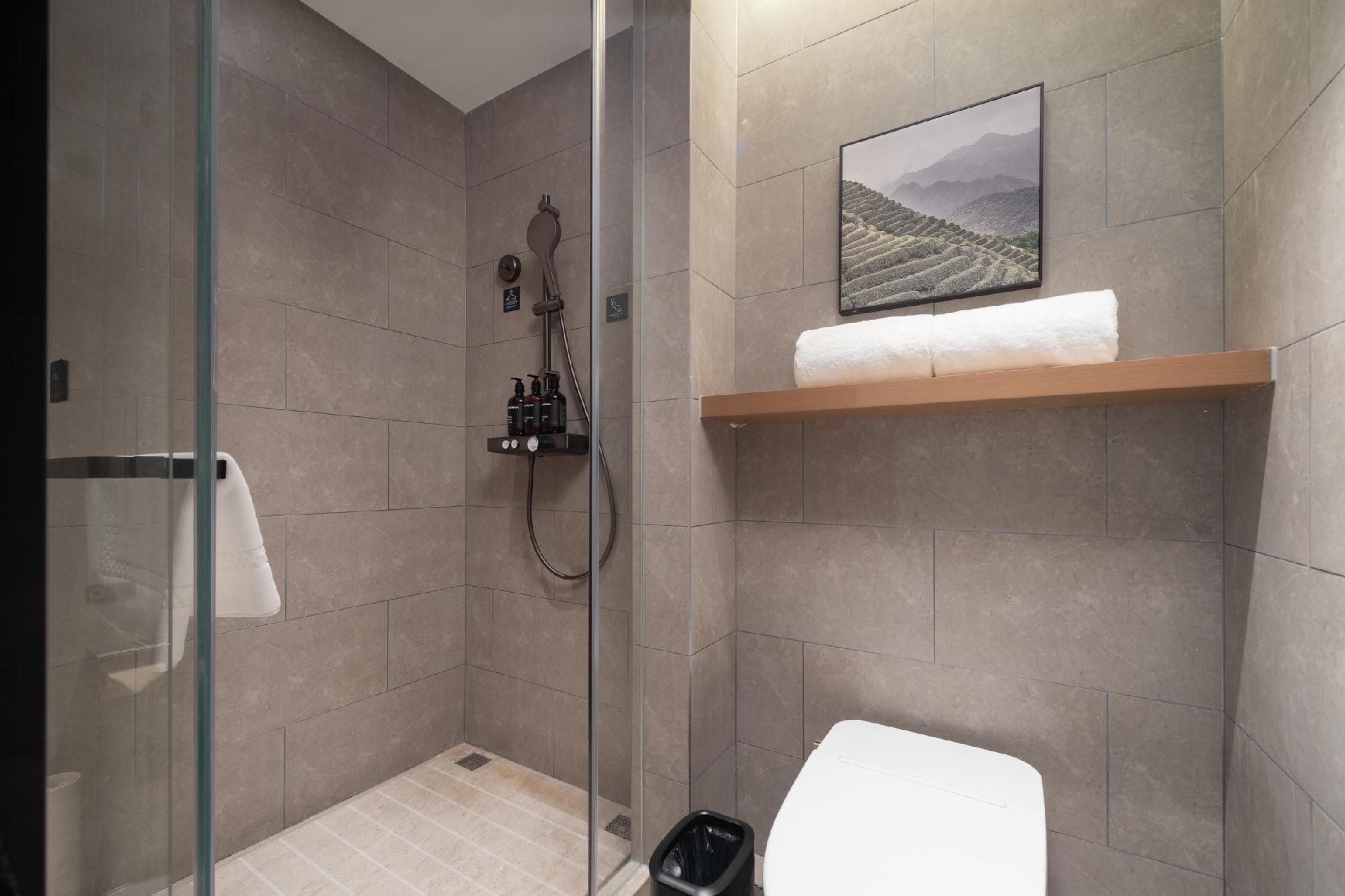Atour - Superior 1 Bed Room with City View