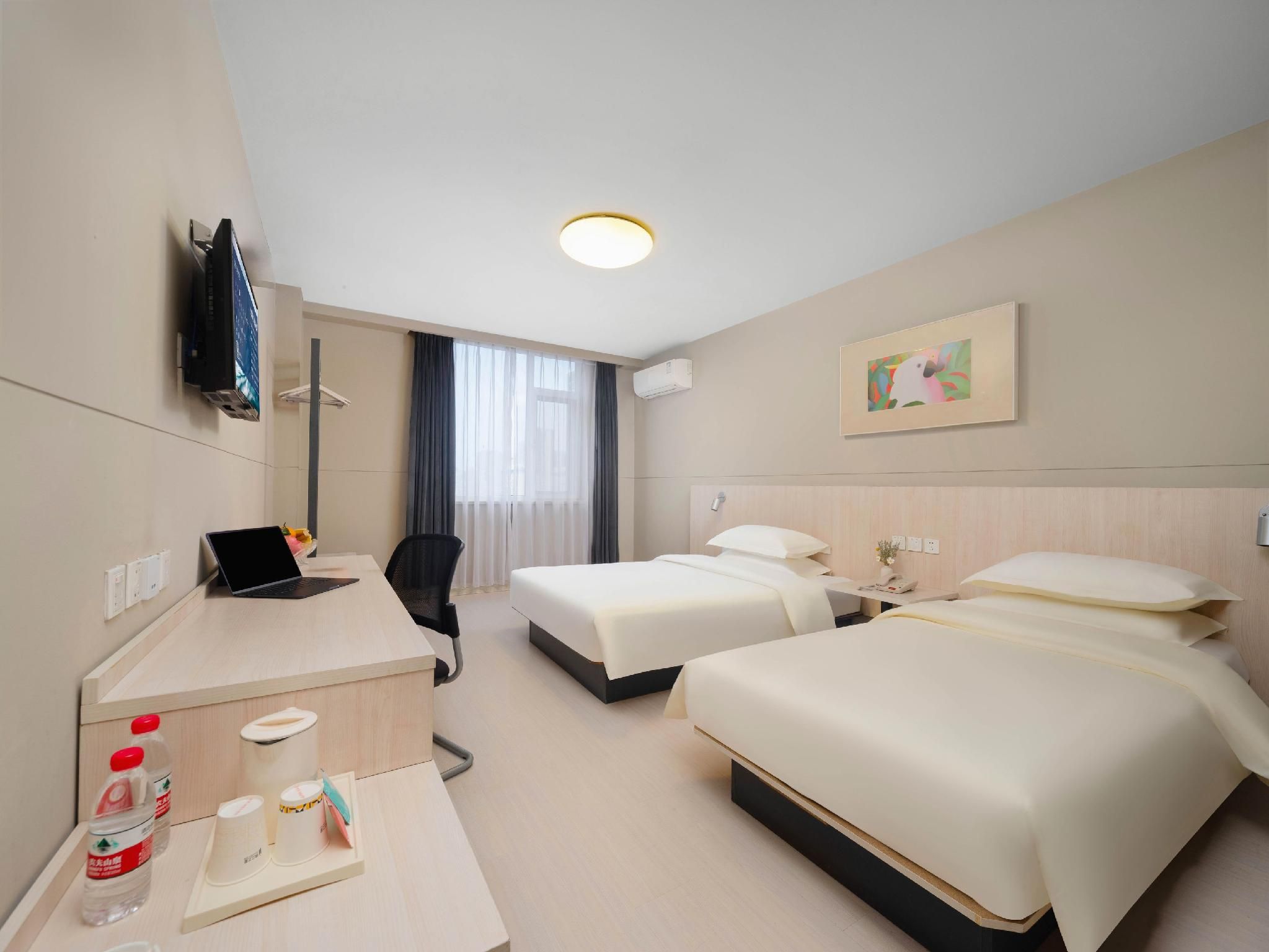 WH - Standard Daxiao Twin Room