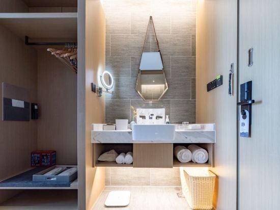 Executive room, Guest room, 1 Queen