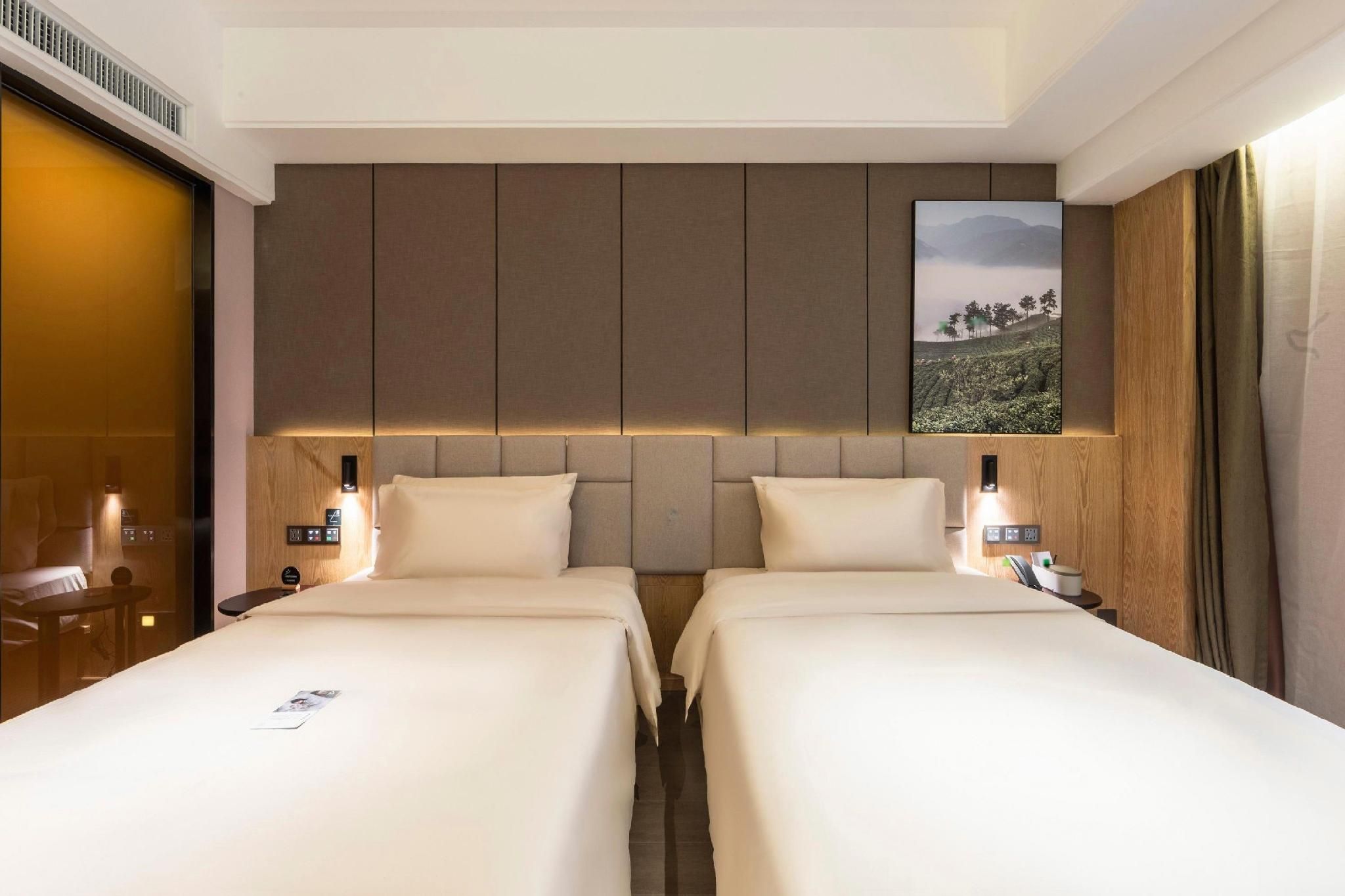 Atour - Elegant Twin Bed Room