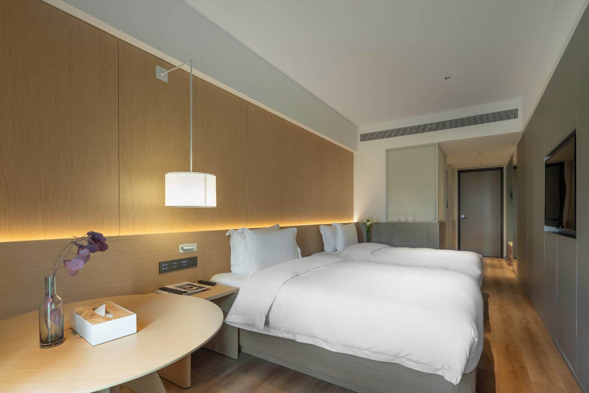 Rezen - L Twin Room