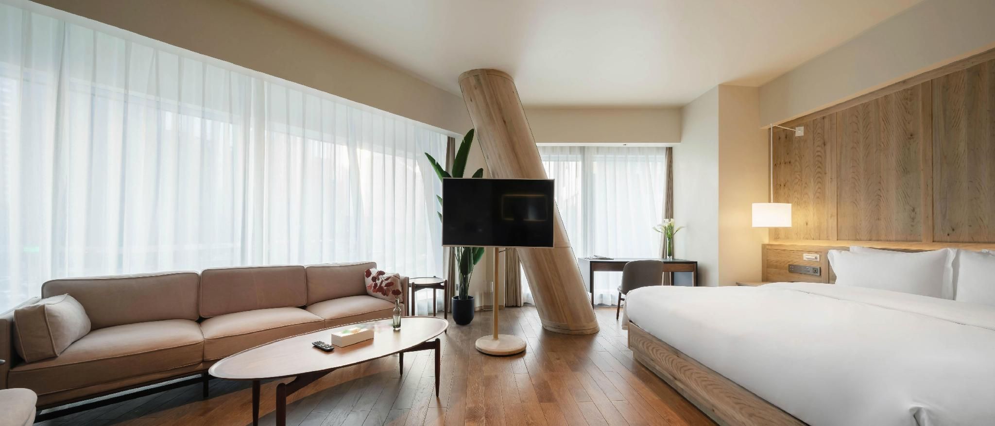 Rezen - FS Golden Phoebe Suite