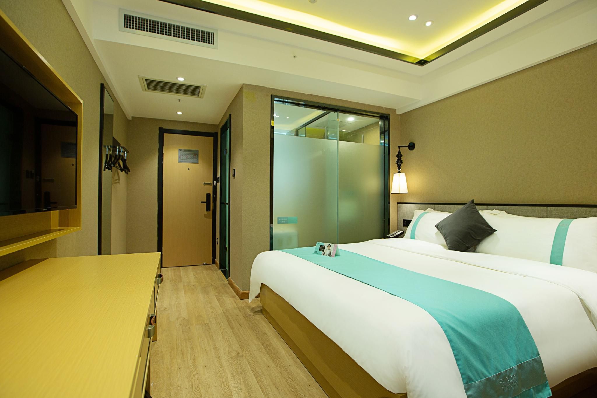 Xana - Deluxe Bed Room