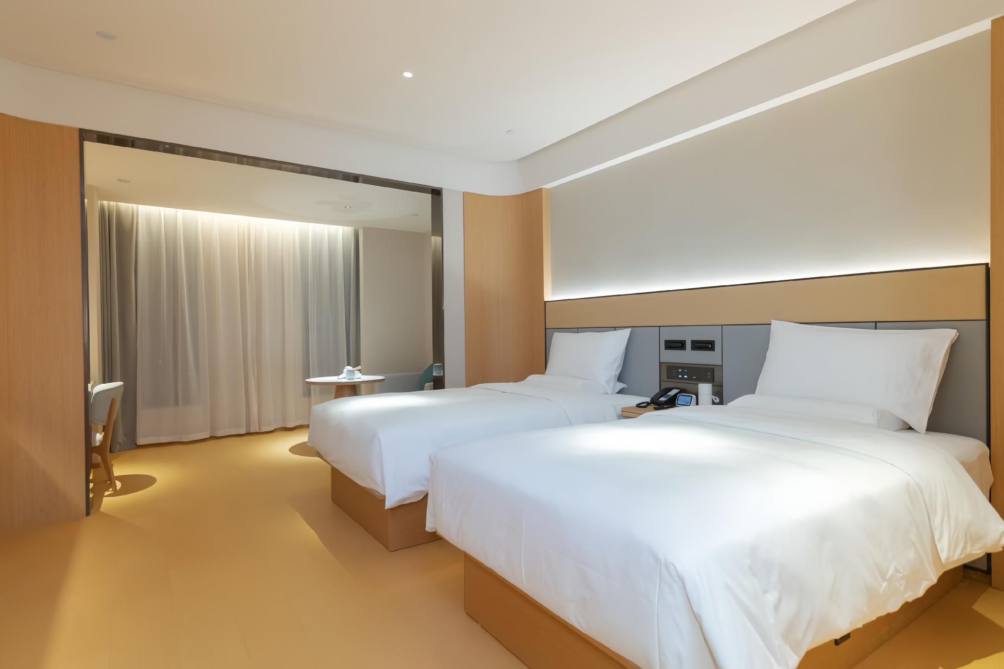 Twin Business Room