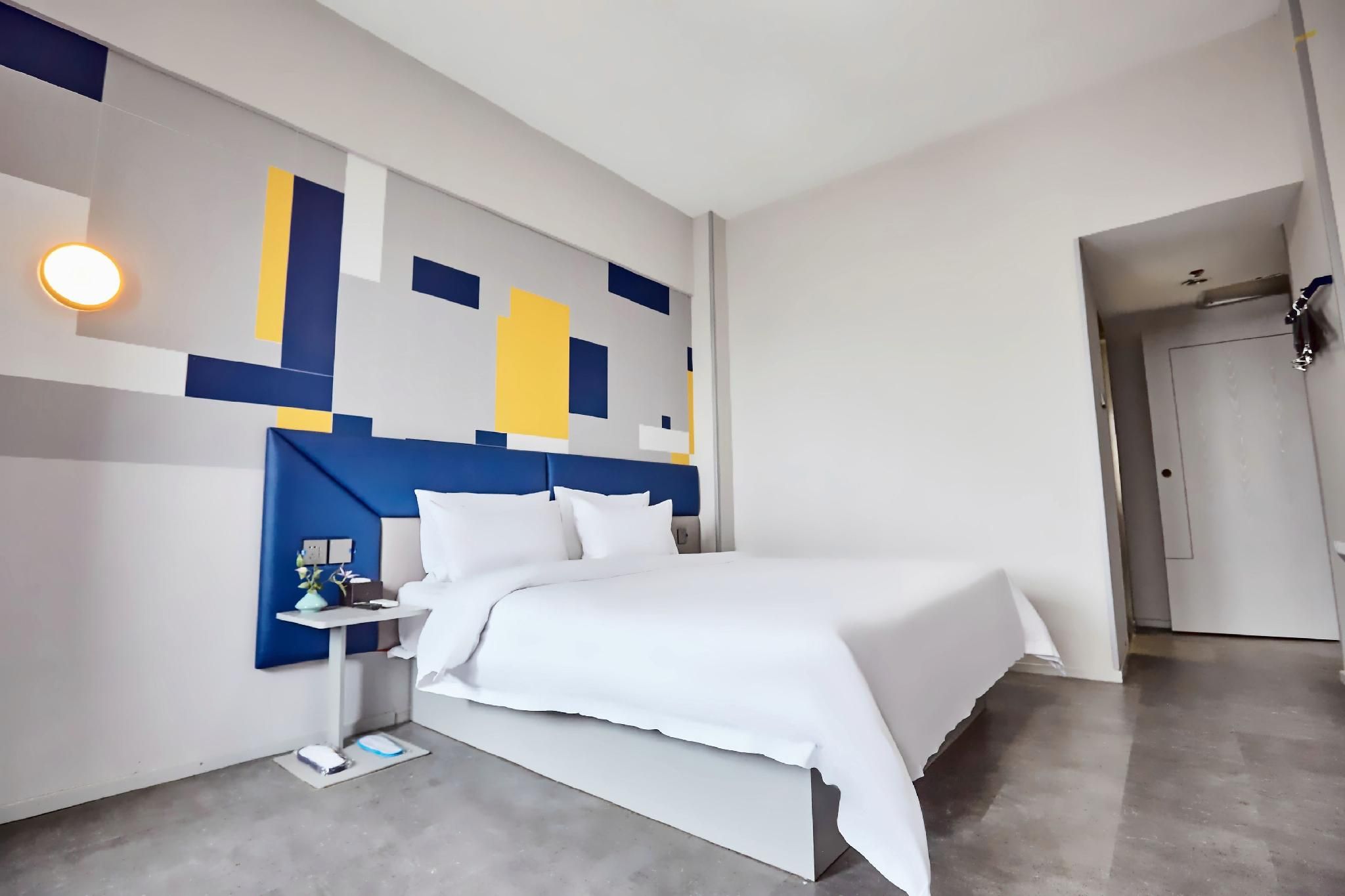 WH - New 7 Days Comfort Twin Room