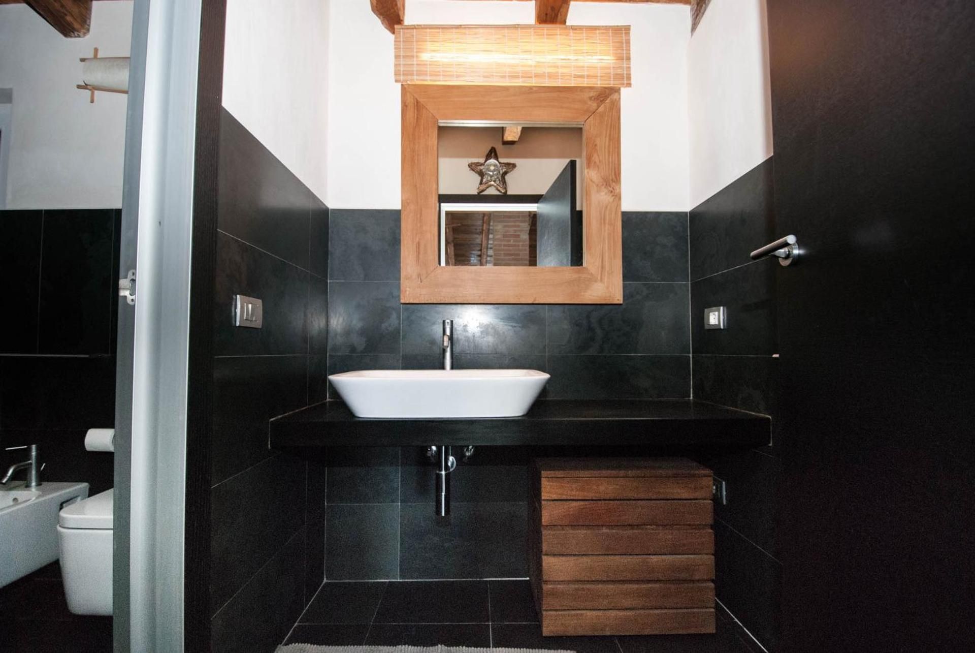 Loft, Via Rollandi 105