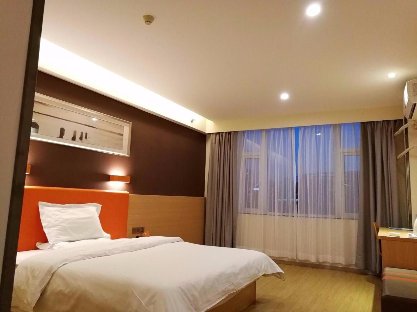 Mainland Chinese Citizens - Deluxe King Bedroom 441