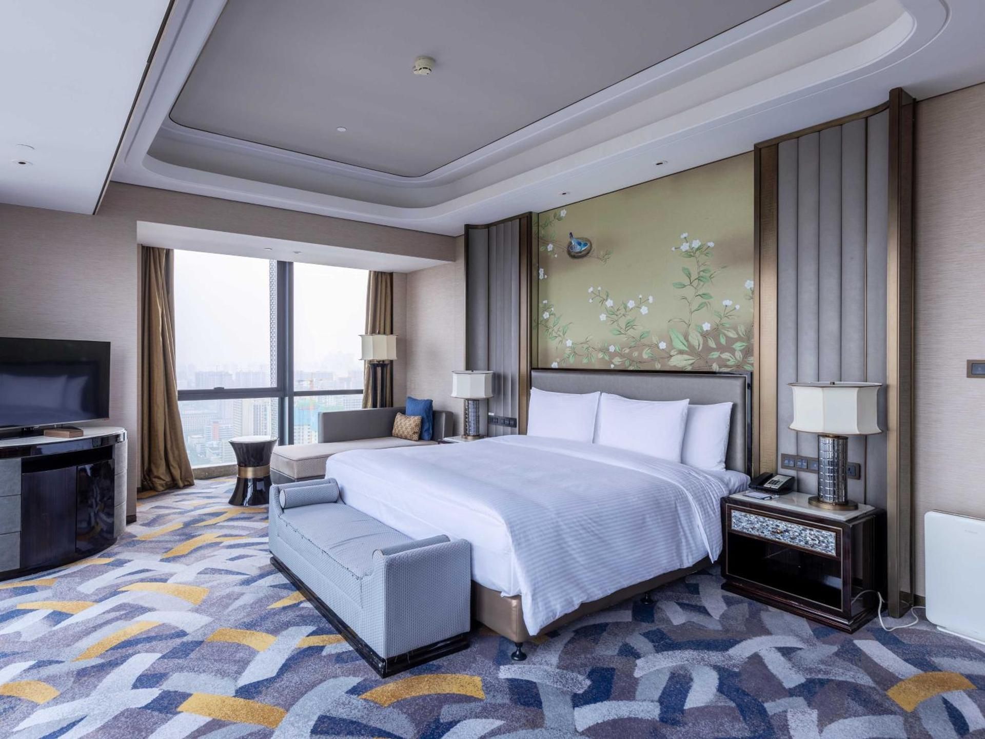 Suite with City View