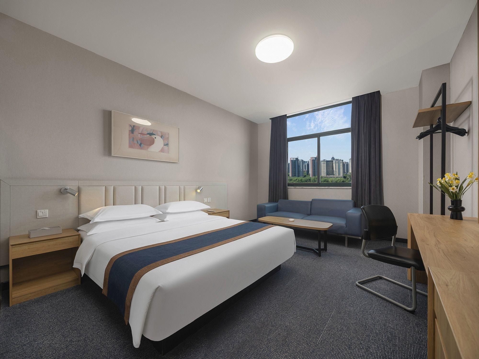 Business Standard Room B