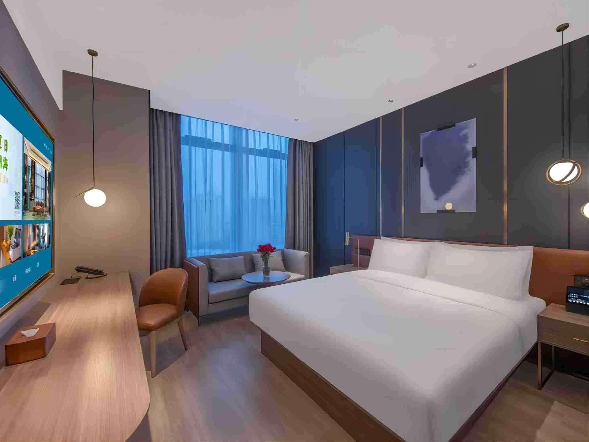 Huazhu - Yueruo Liujin Bed Room