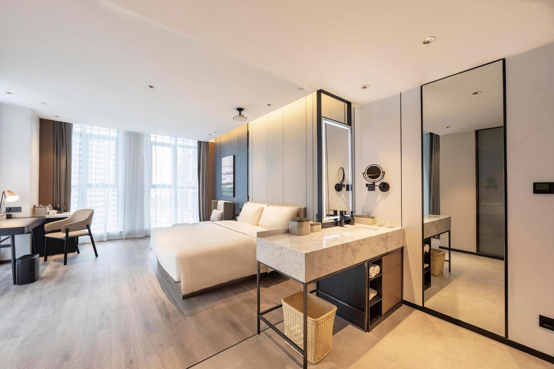 Deluxe Double Room with Garden View