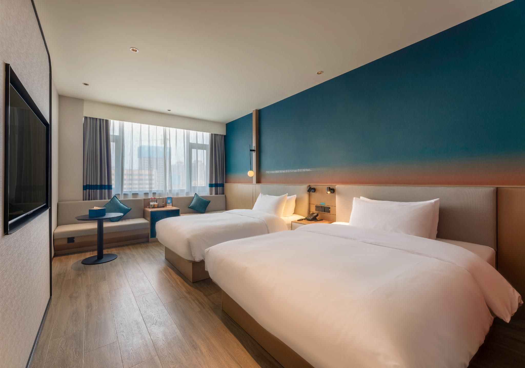 Deluxe Family Room, Guest room