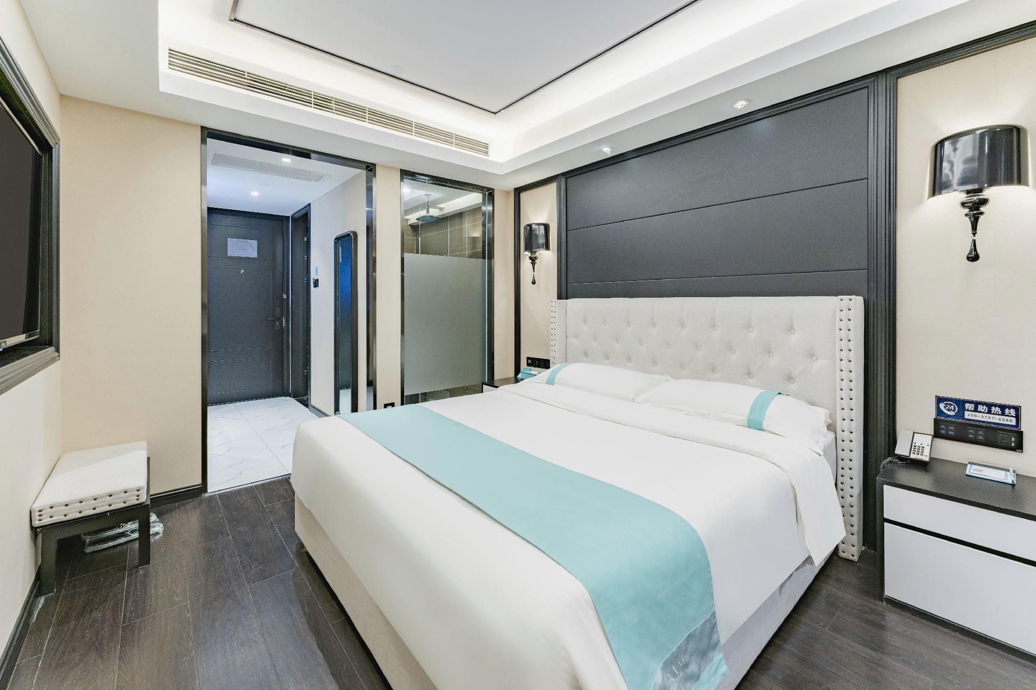 Xana - Superior Bed Room
