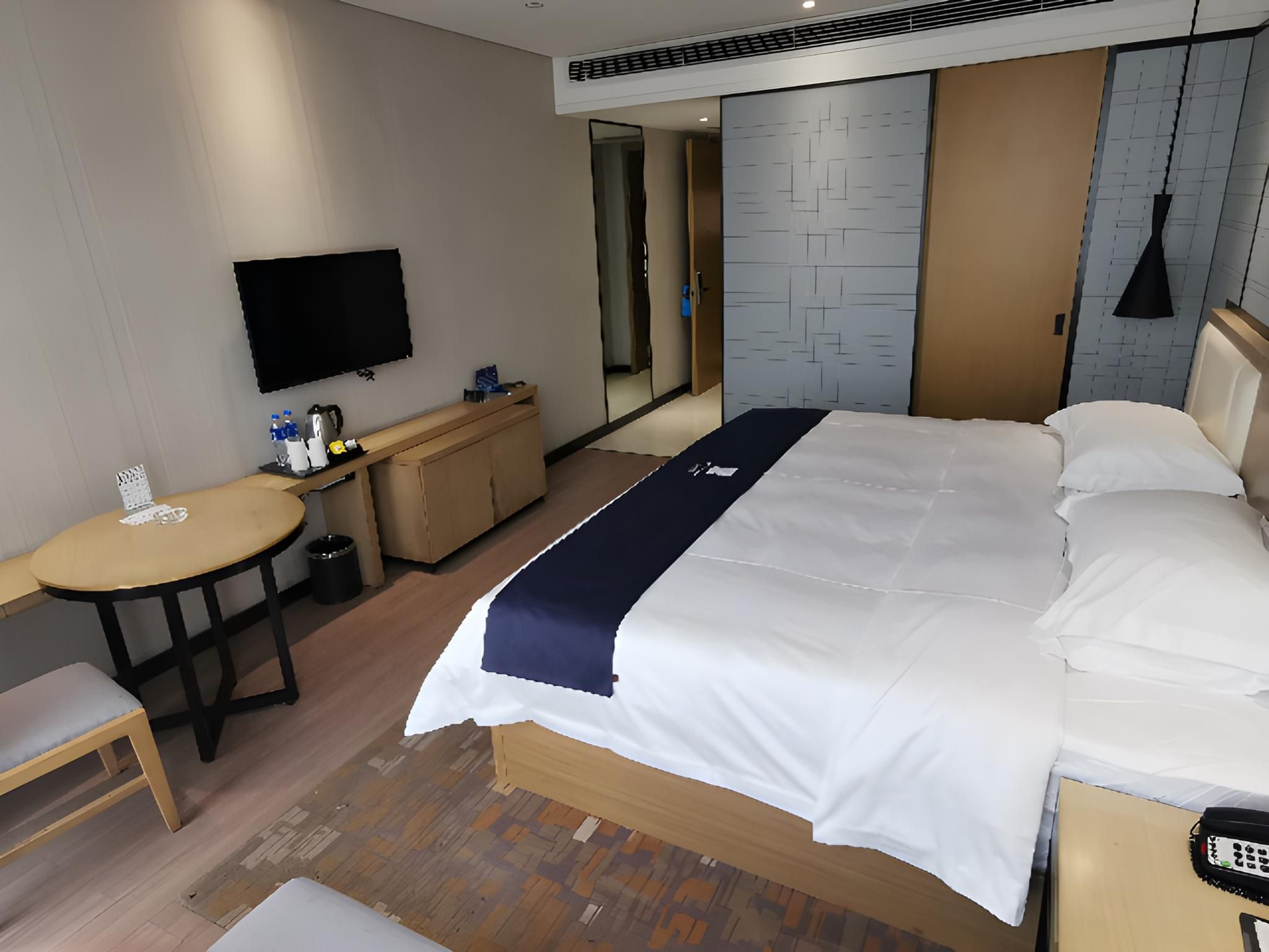 Dossen - Deluxe Bed Room