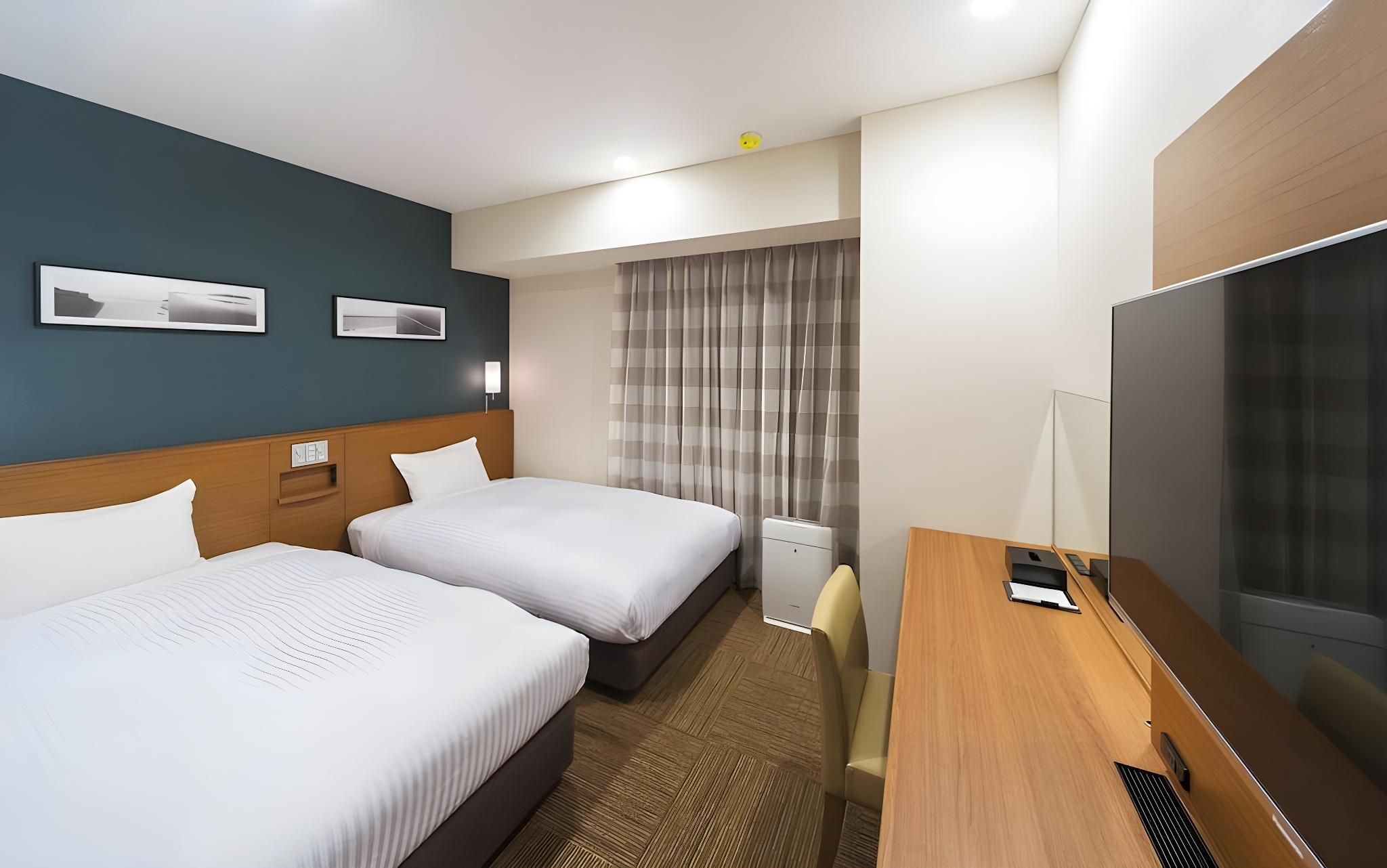 Twin Bedroom - Smoking