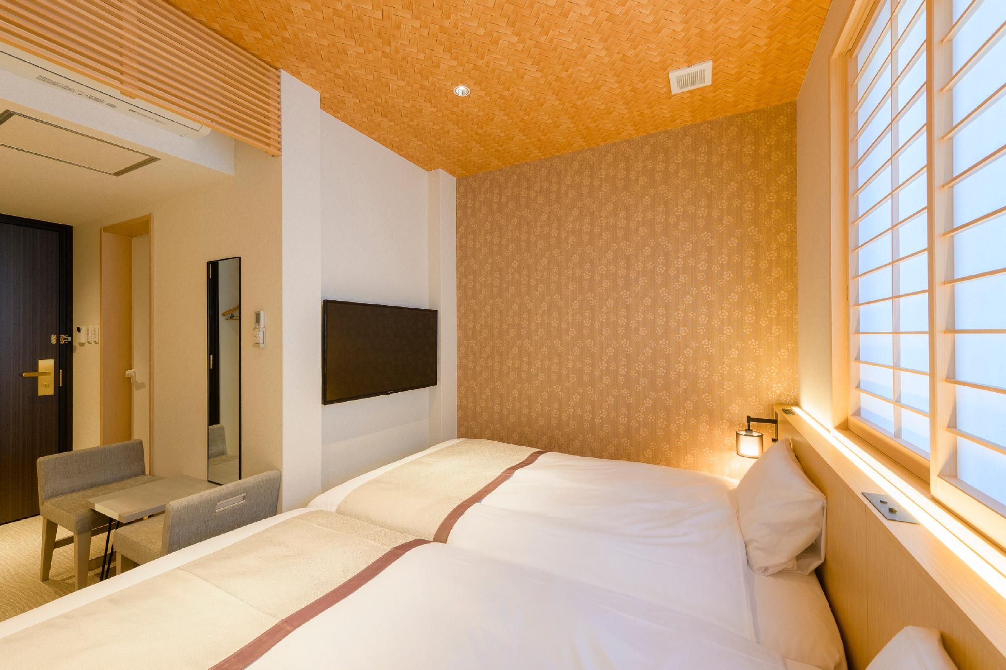 Moderate Twin Room - Non-Smoking