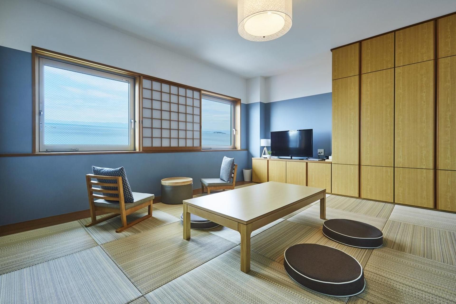 Japanese-Style Room with Sea View and Shared Bathroom