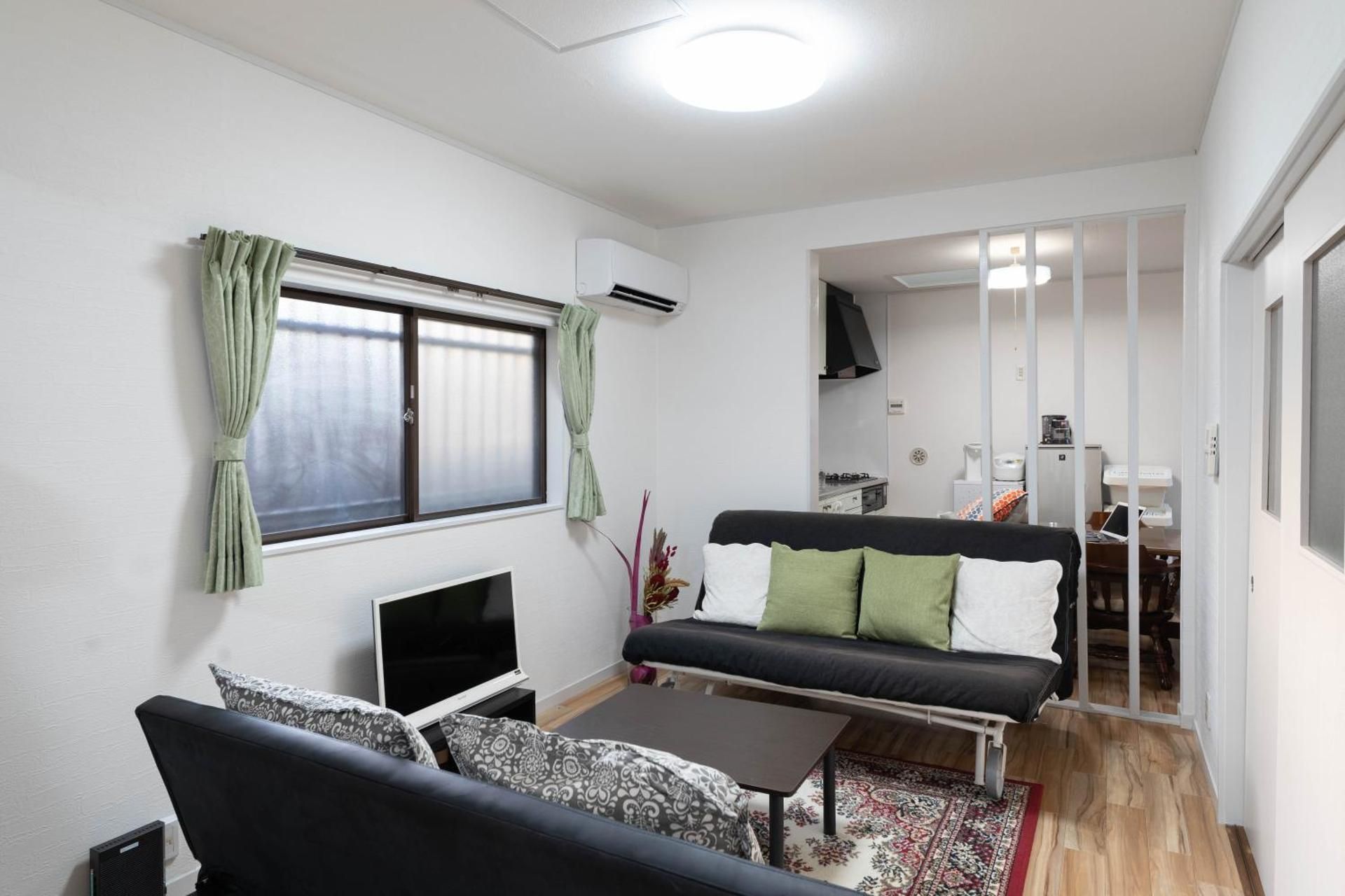 Economy Triple Room