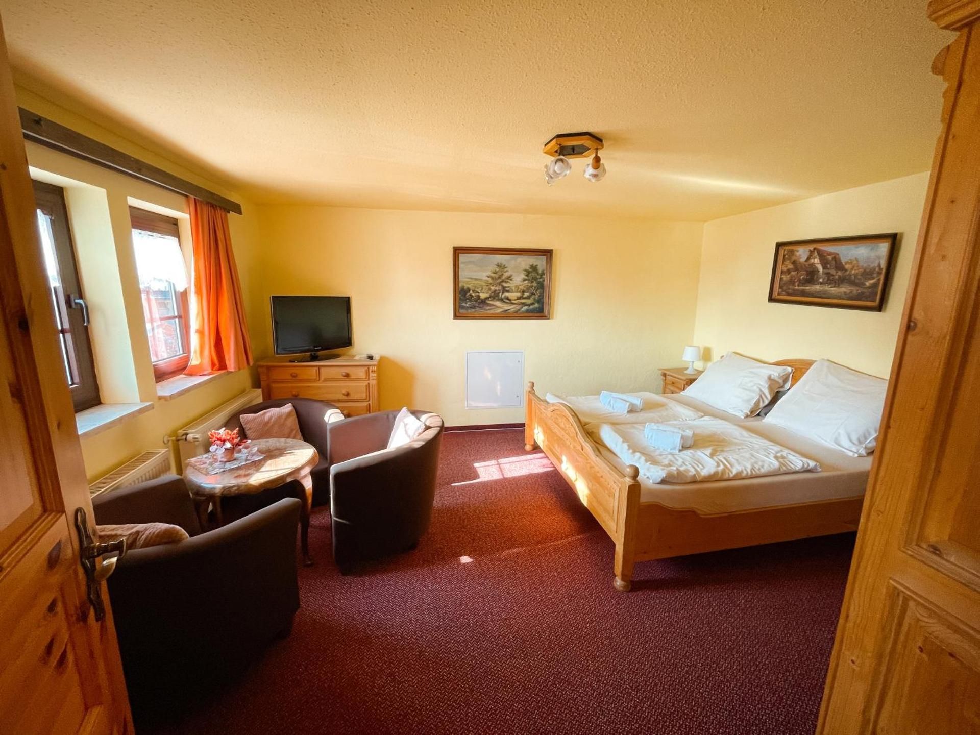 Triple Room