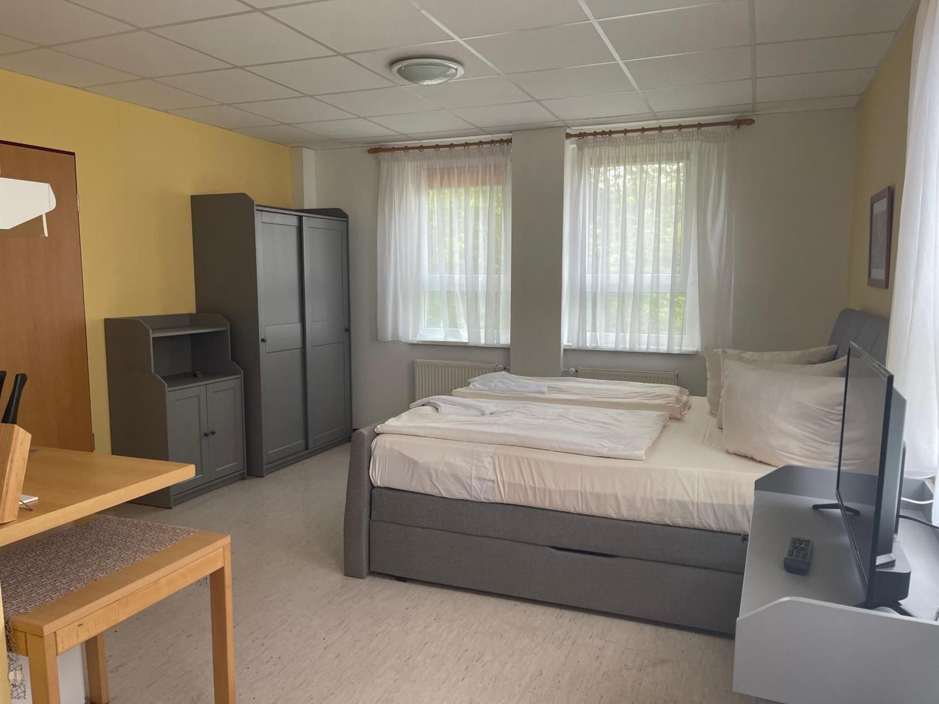 Studio Apartment - Annex