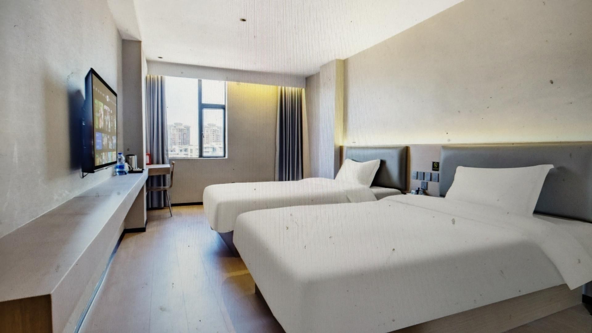Twin Bussiness Room