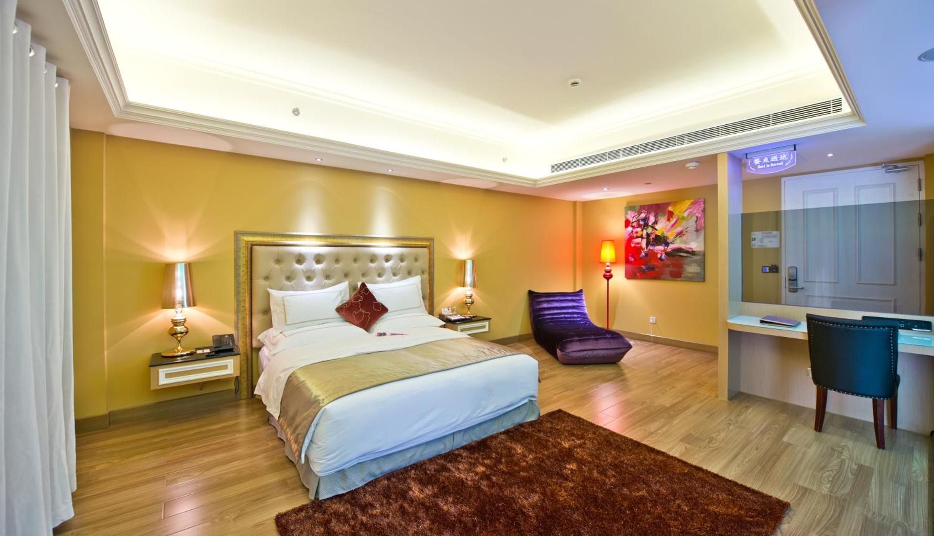 King Suite B