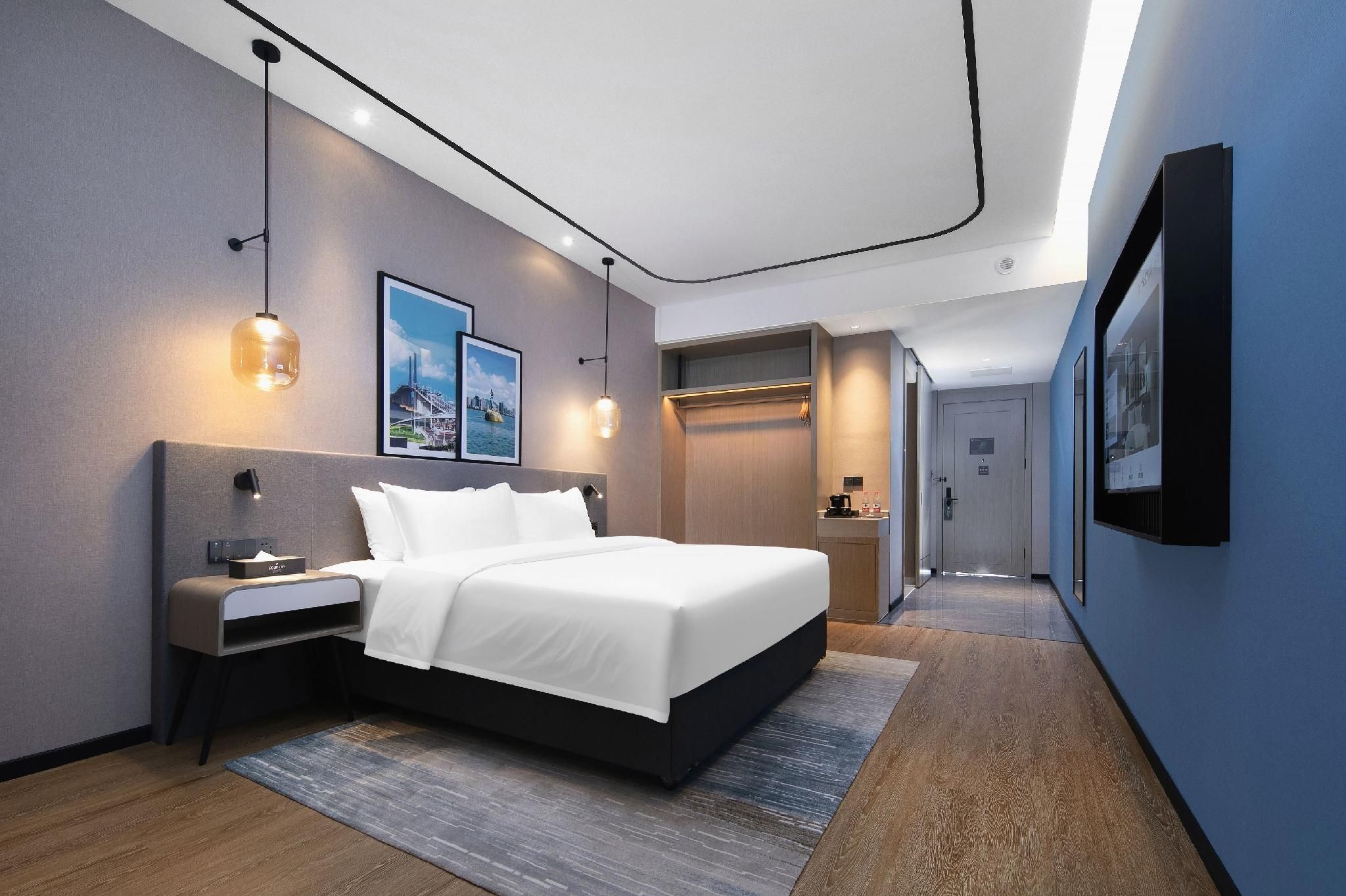 WH - Deluxe Bed Room