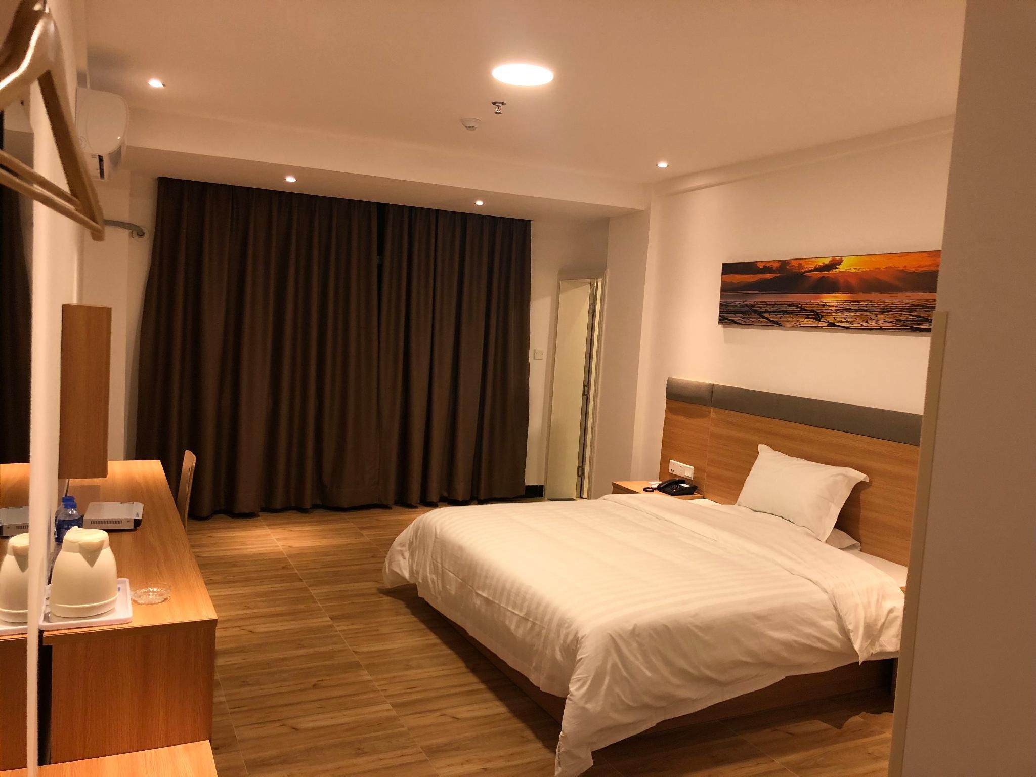 WH - Traditional Bed Room