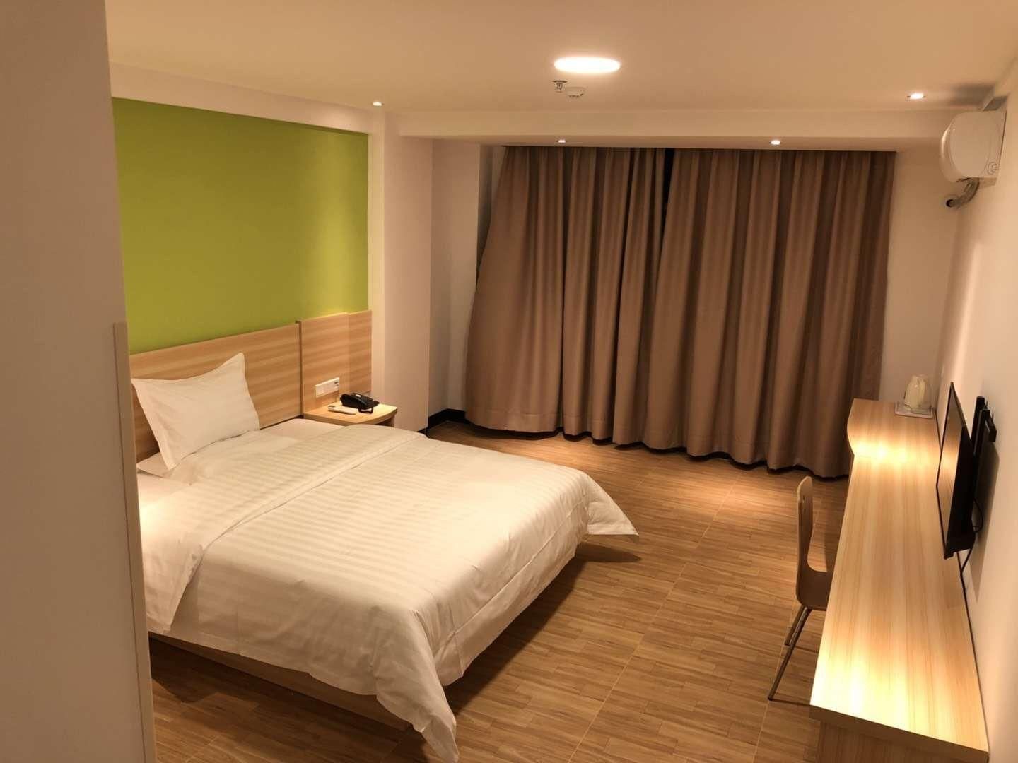 WH - Traditional Bed Room
