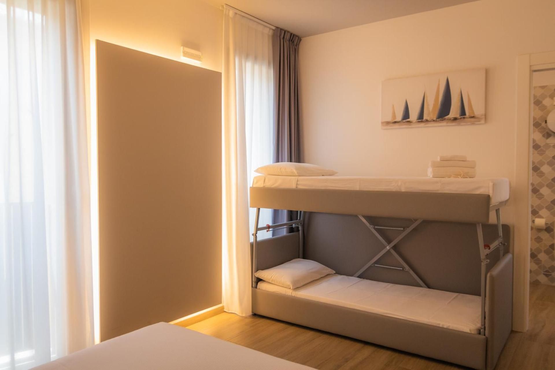 Deluxe Quadruple Room