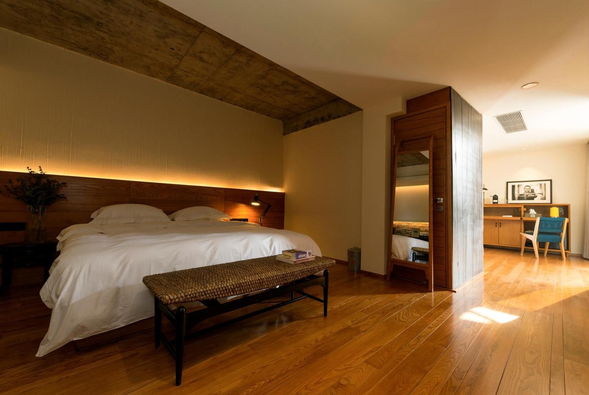 One-Bedroom Suite