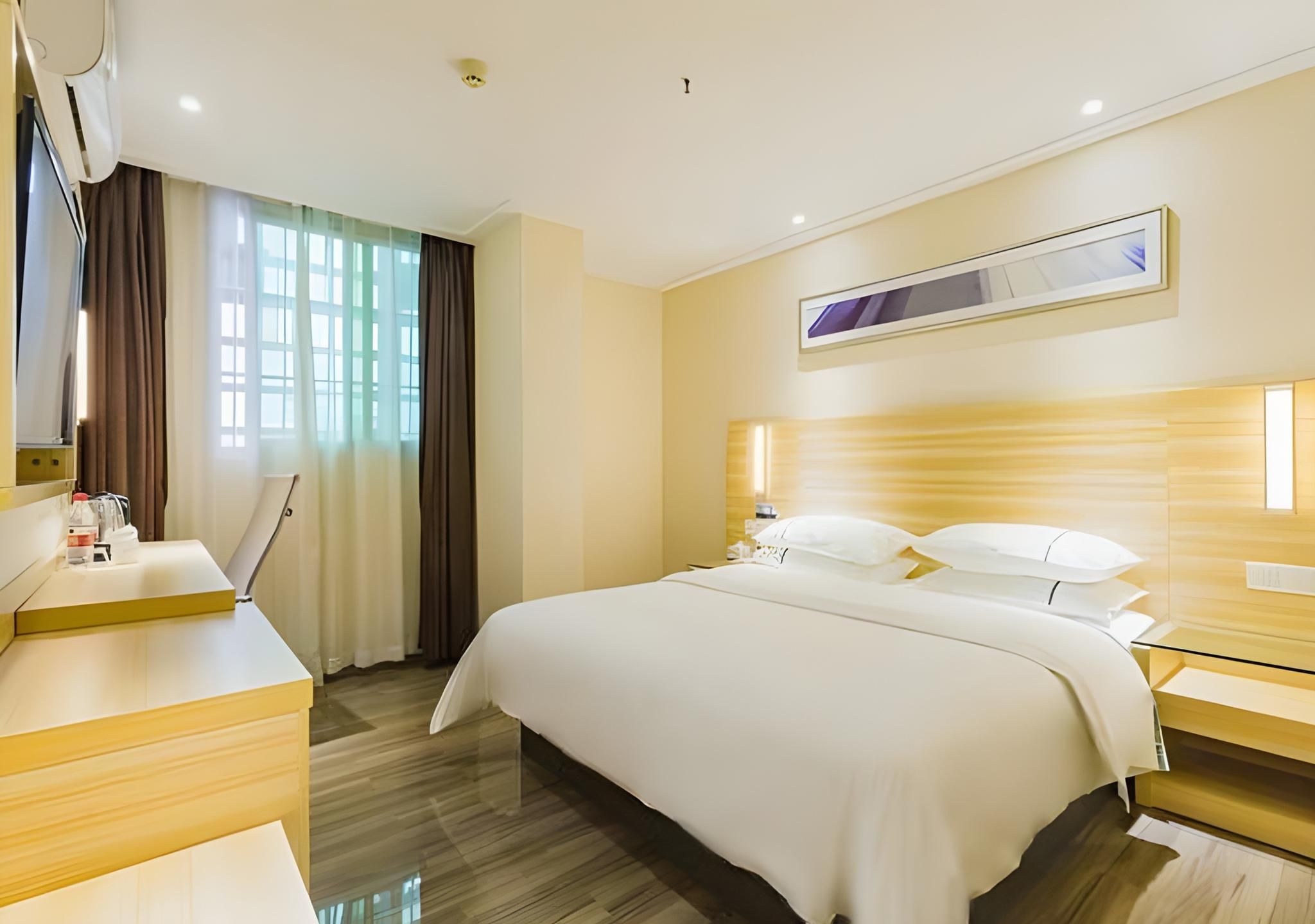 Business Queen Room