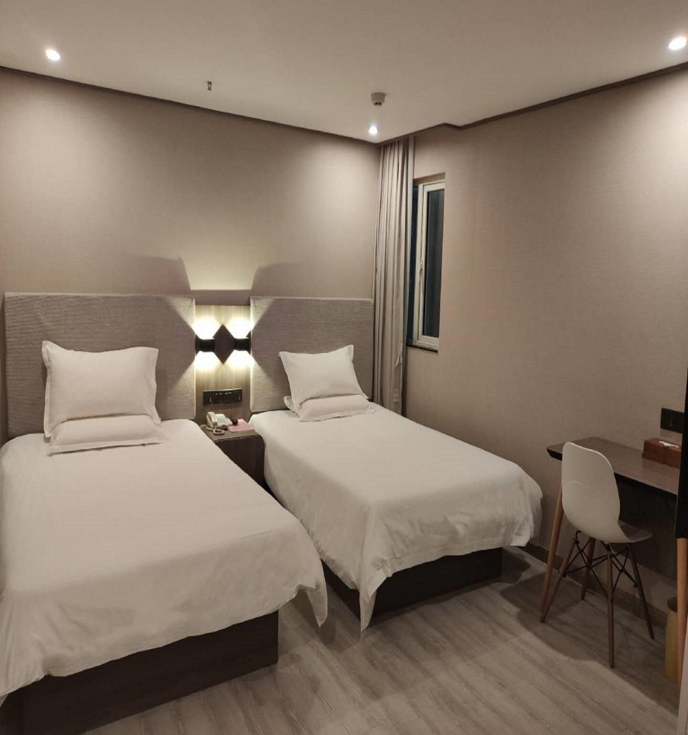 Twin Superior Room
