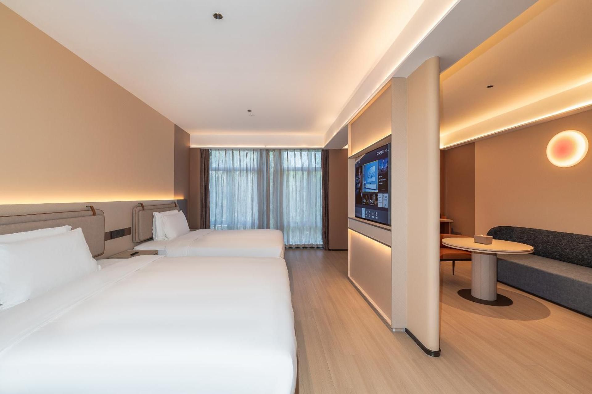 Deluxe Suite
