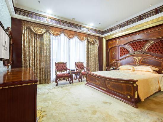 Rezen - Premier Deluxe Suite