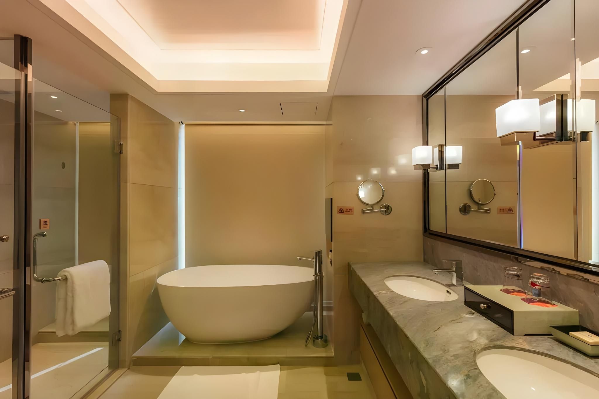 Longzhuda International Hotel Deluxe Suite