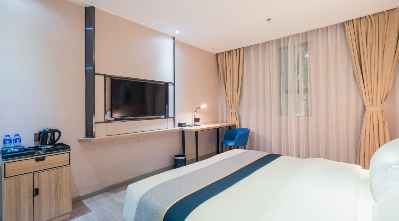 Business Queen Room