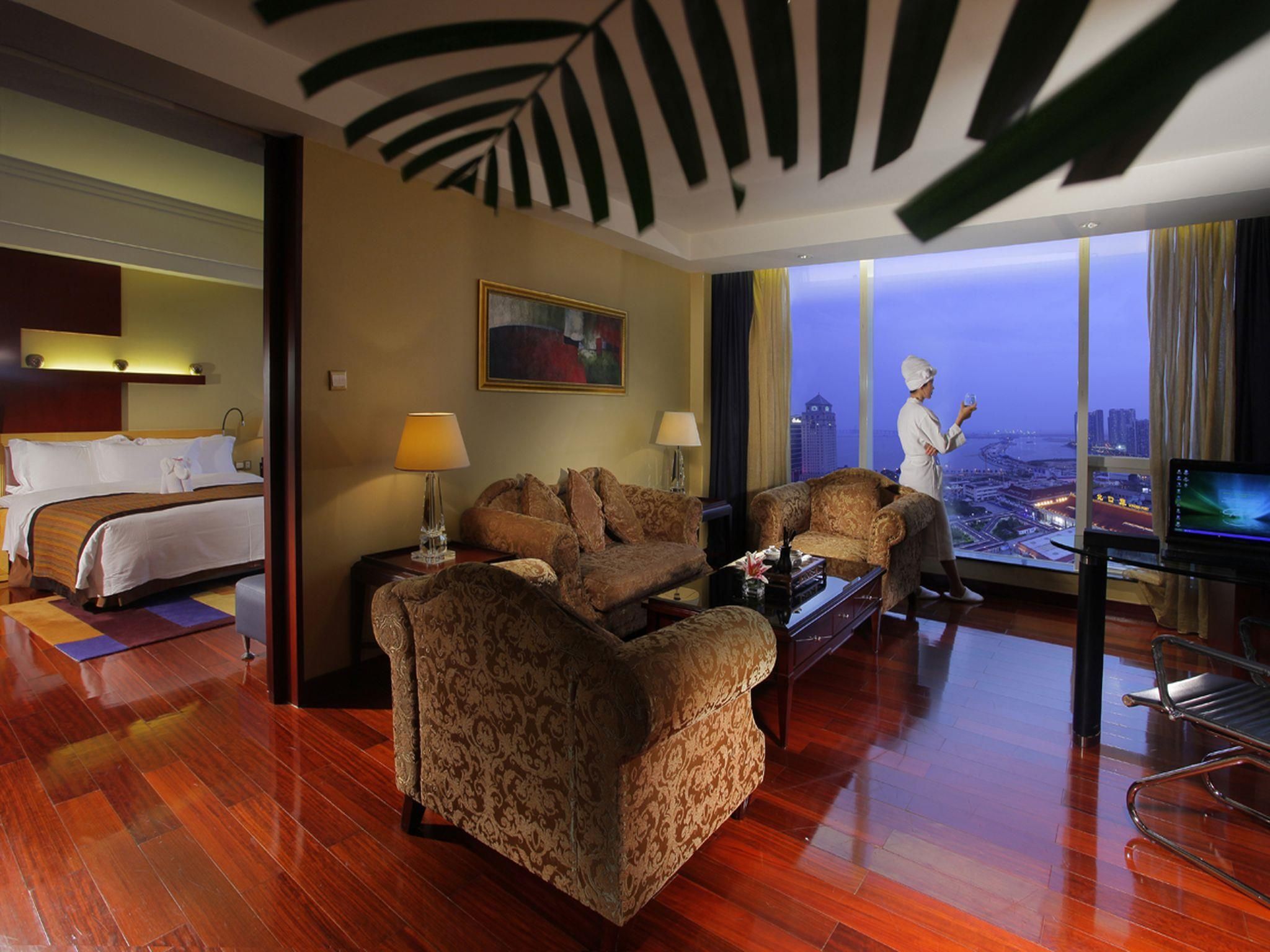 Executive Suite with Sea View