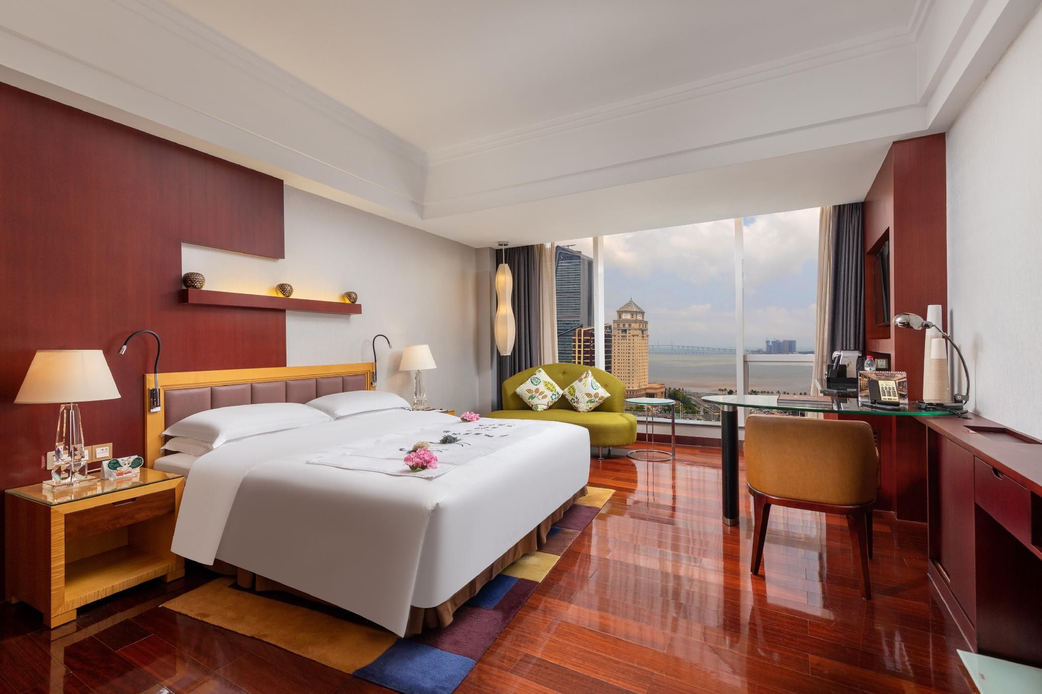 Executive King Bed Room with View of Hong Kong-Zhuhai-Macau Bridge