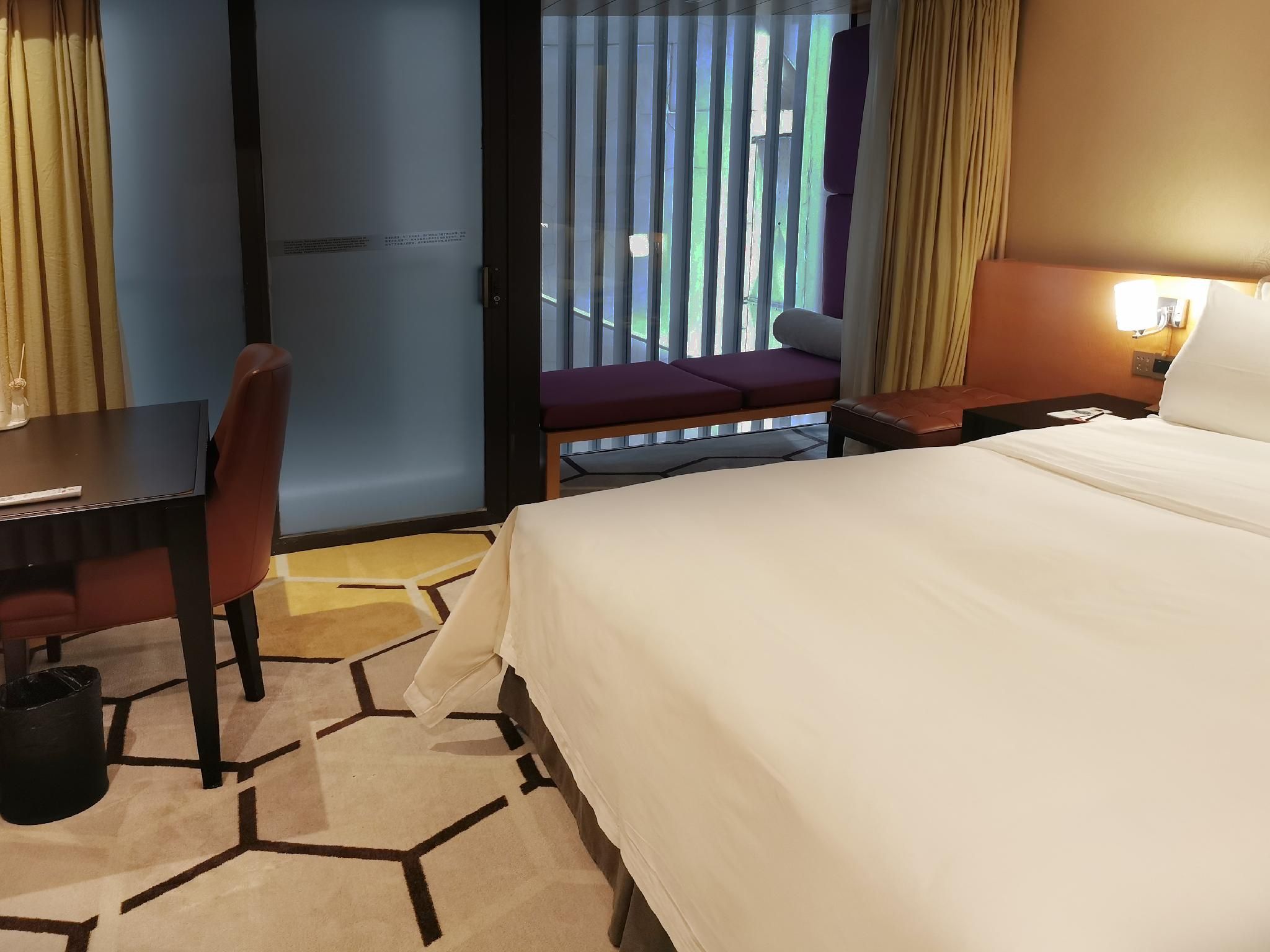 Business Single Room without Window