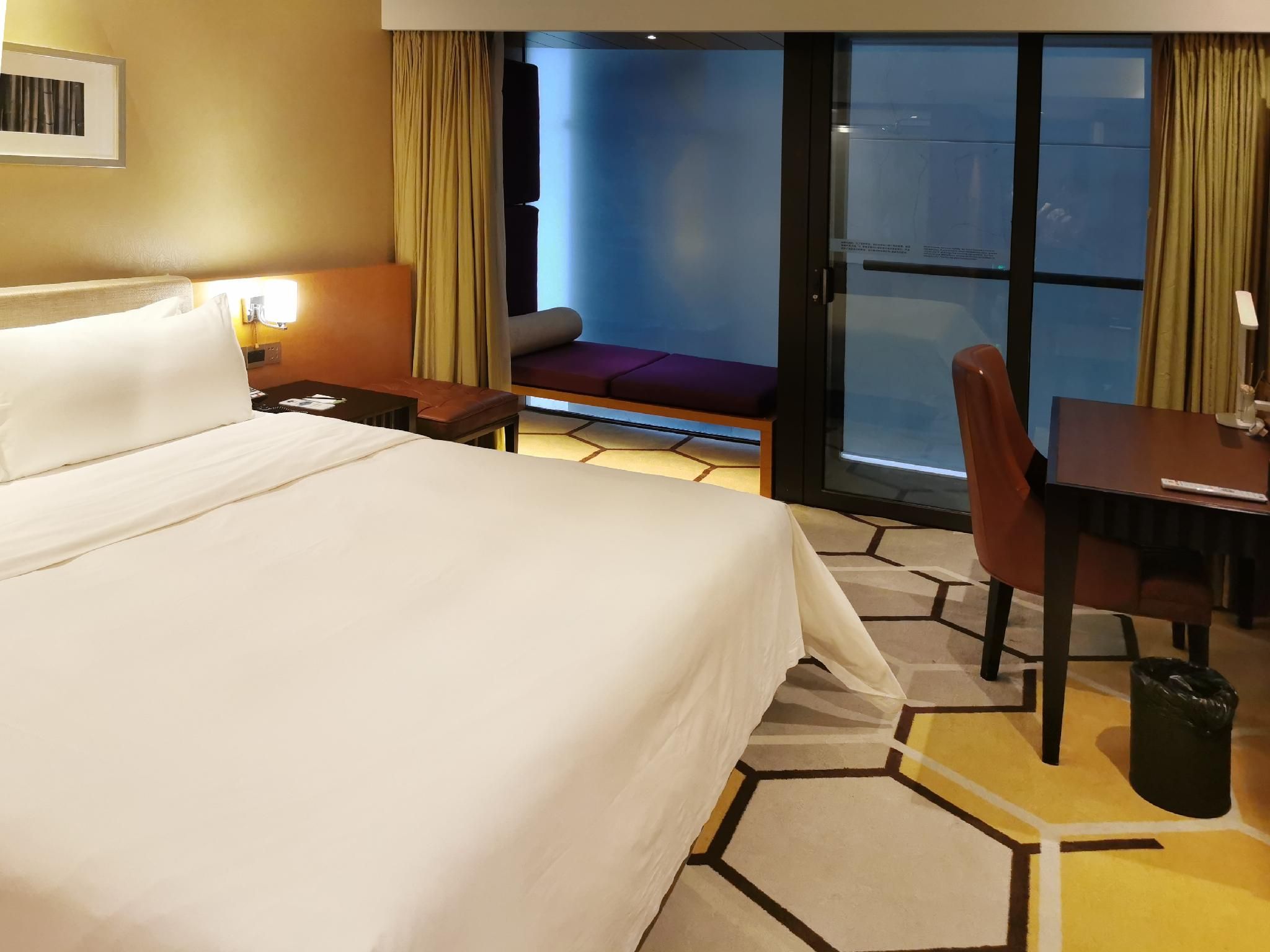 Business Single Room without Window