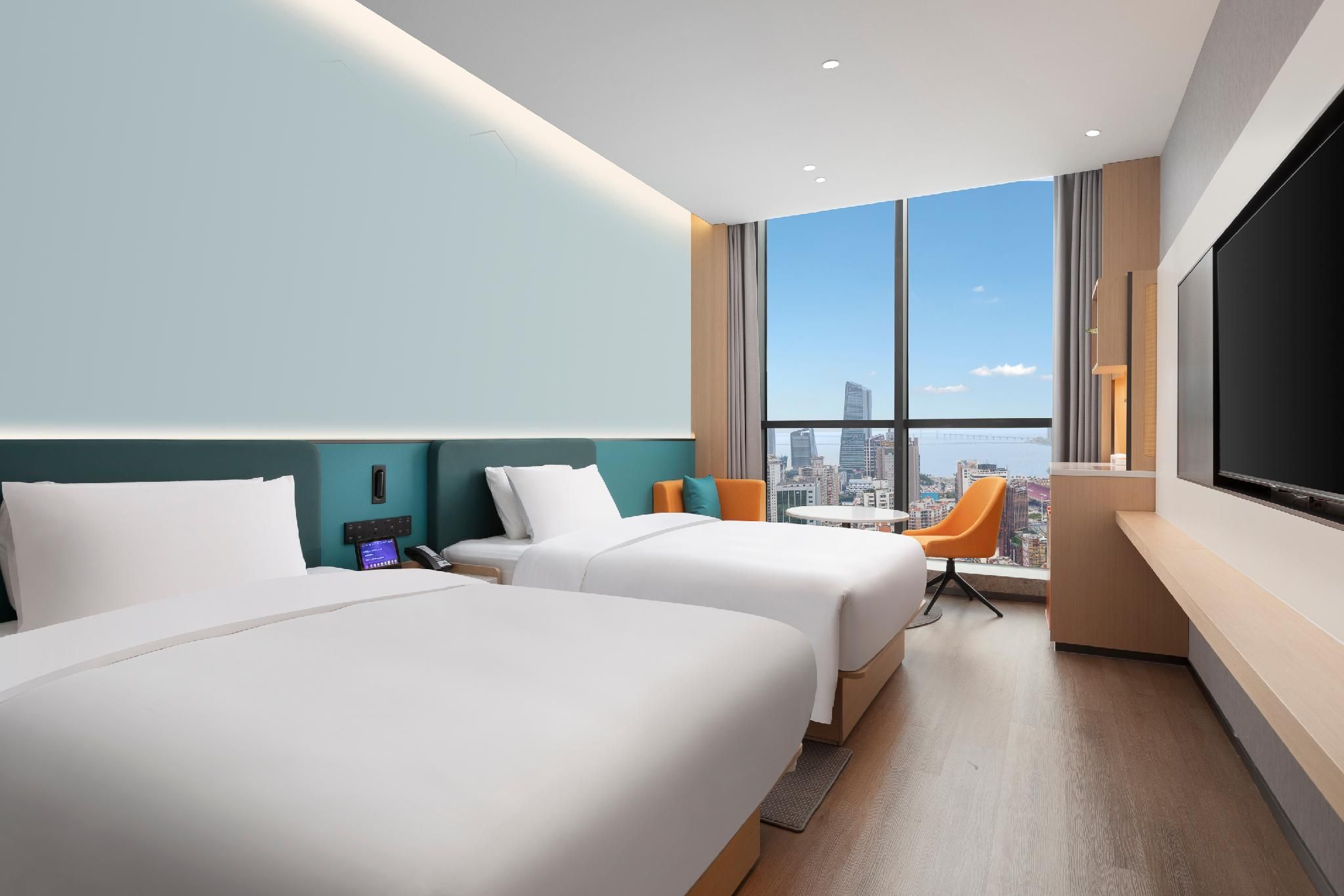 2 Single Beds, City View, Smoking