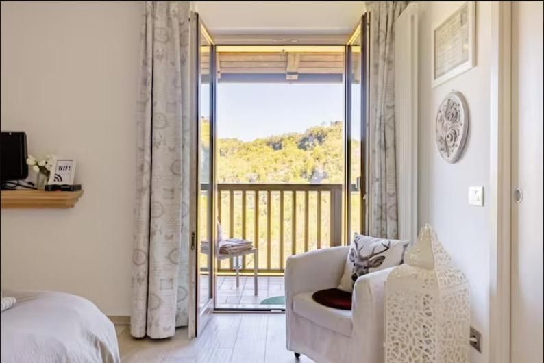 Double Room with Mountain View