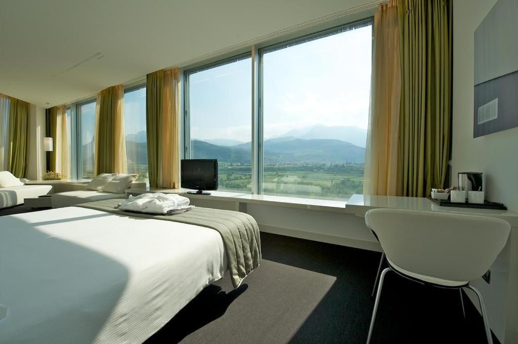Superior King Bed
