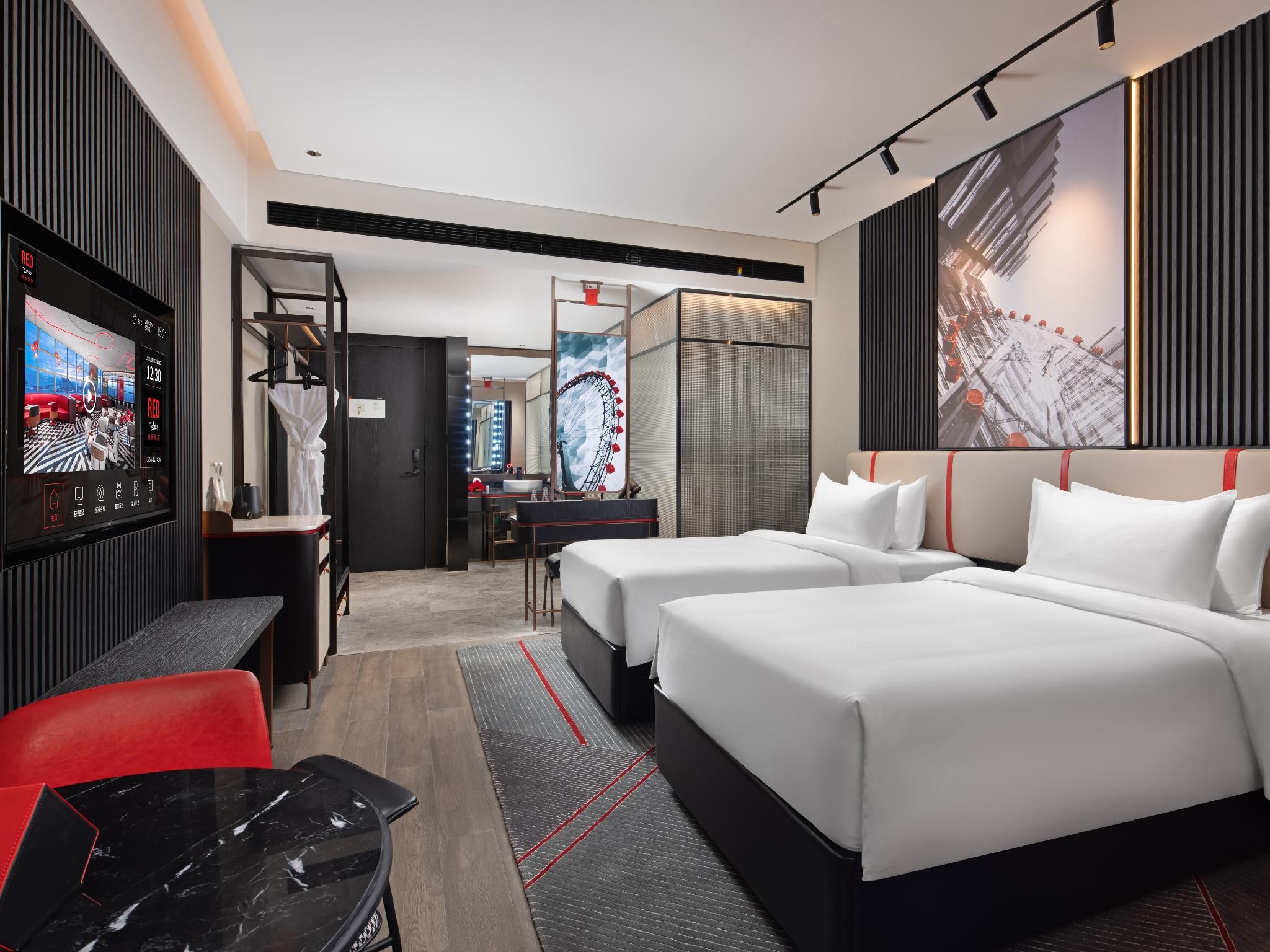 2 Bed Twin Superior Room