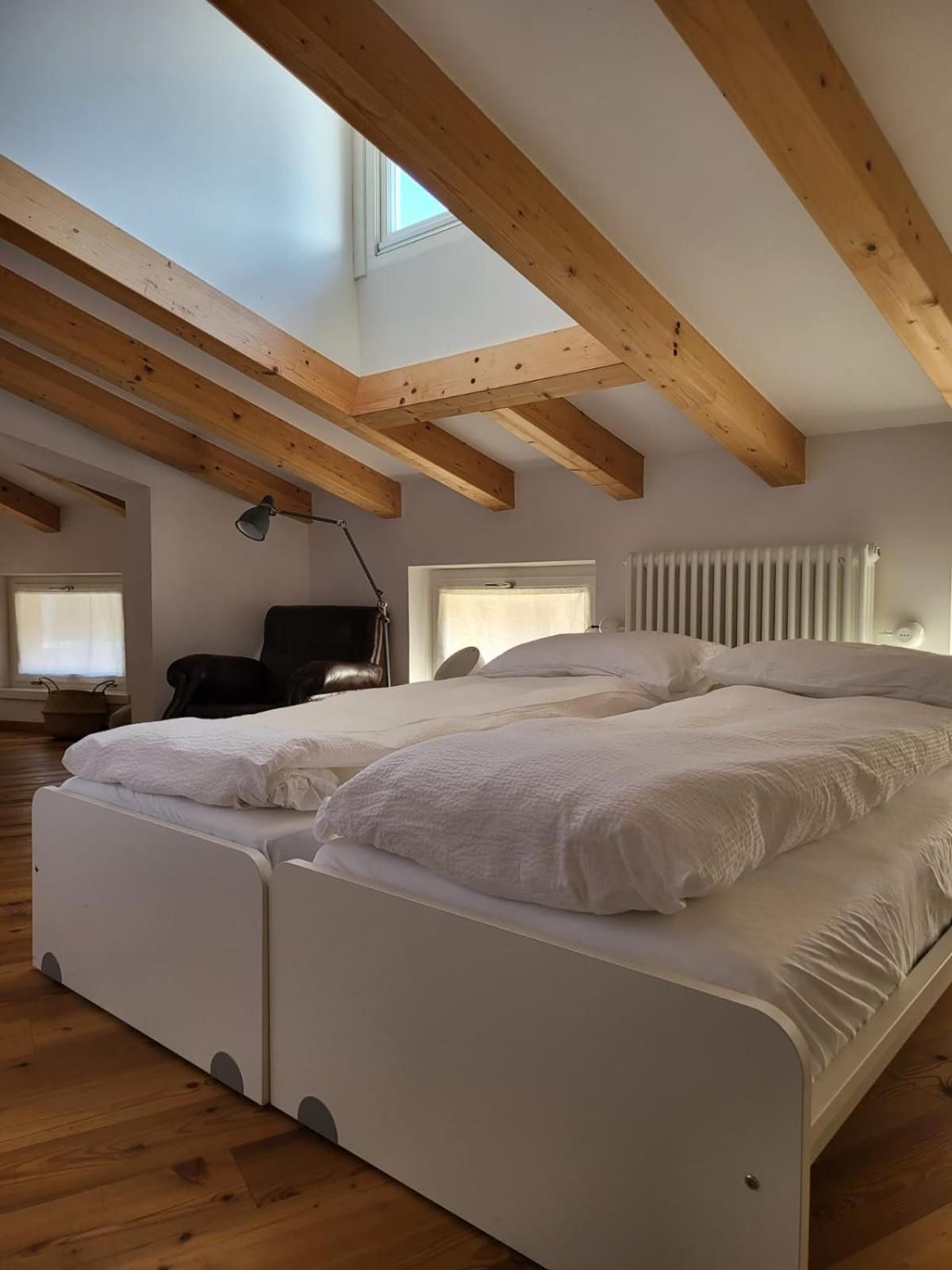 Three-Bedroom Deluxe Apartment